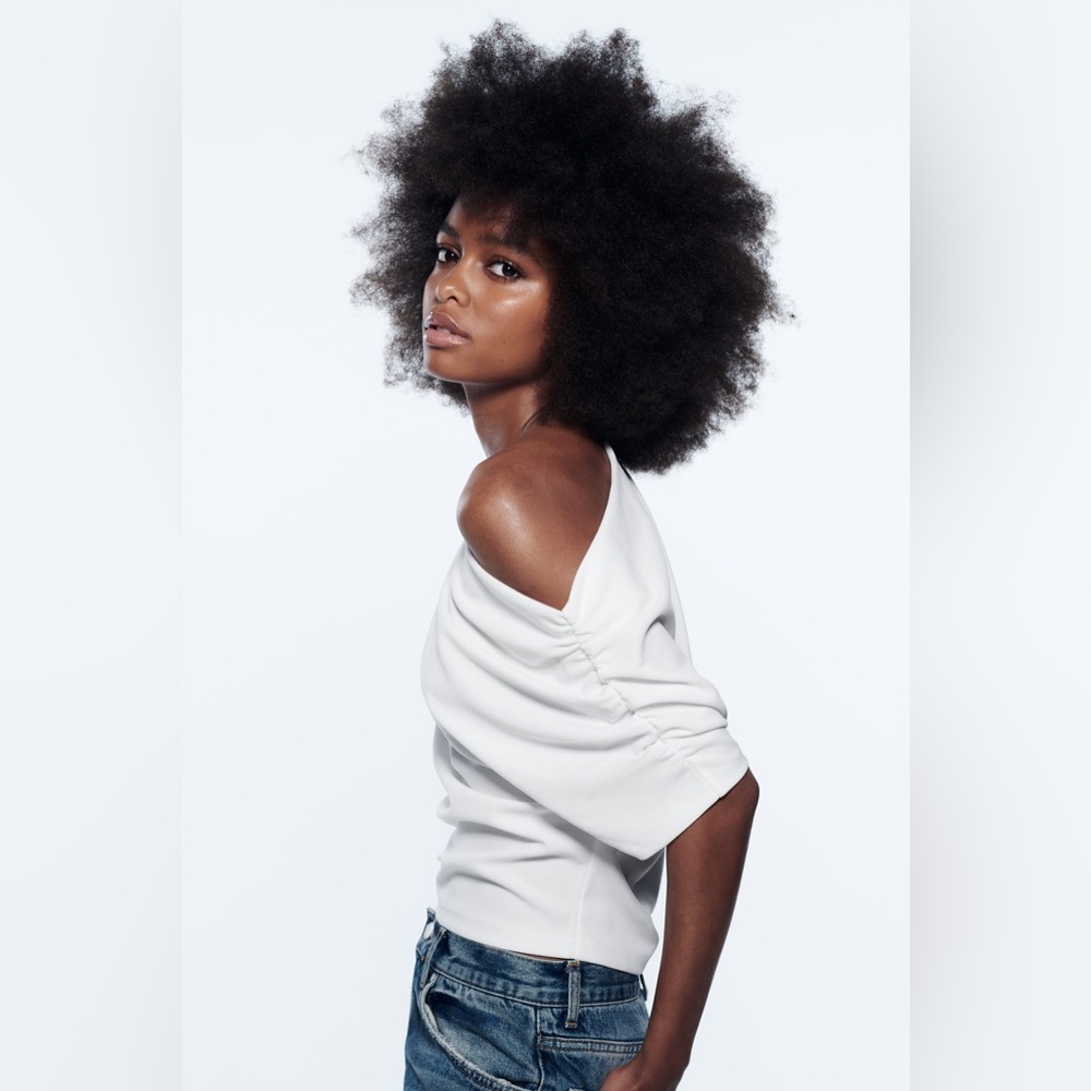 Asymmetrical top - Picture 9 of 12
